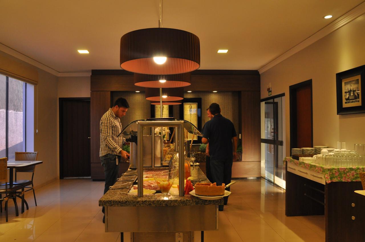 Hotel Valencia Dourados Εξωτερικό φωτογραφία
